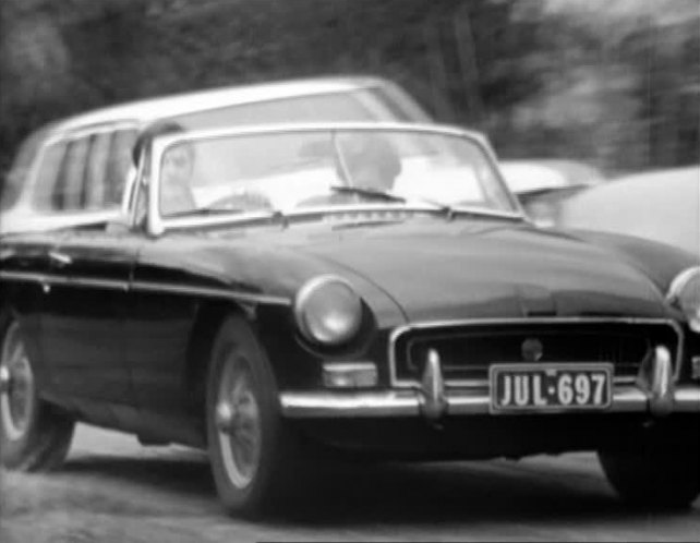 1970 MG B Roadster [ADO23]