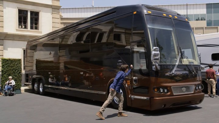 Prevost H3-45 Marathon Coach