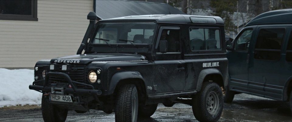 Land-Rover Defender 90