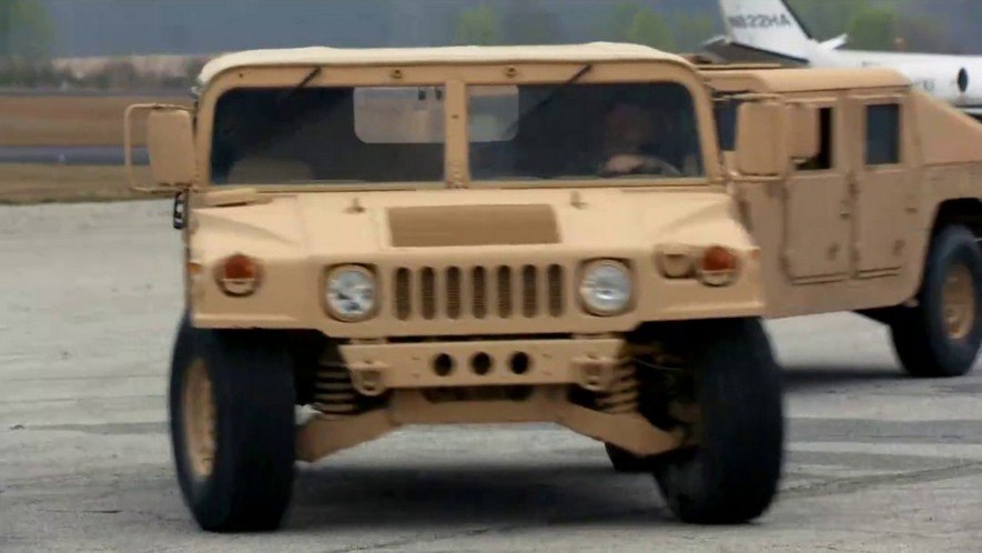 AM General HMMWV M1043