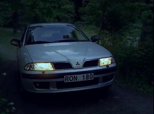 2000 Mitsubishi Carisma 1.8 GDi Sport [DA2A]