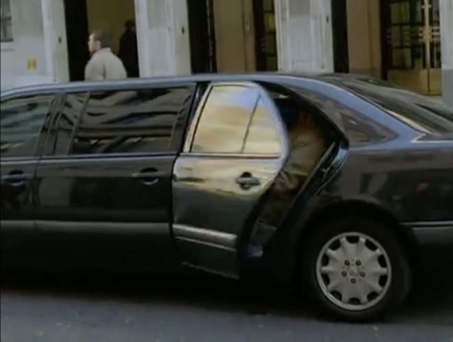 Mercedes-Benz E-Klasse Stretched Limousine [V210]