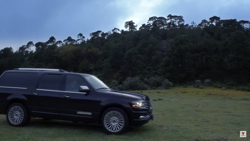 2015 Lincoln Navigator L [U326]