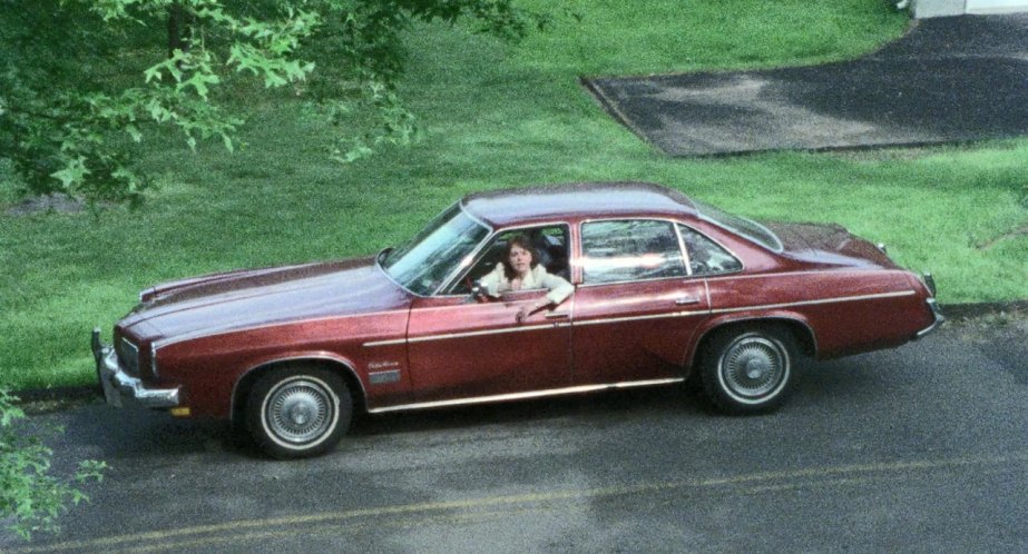 1973 Oldsmobile Cutlass Supreme Colonnade Hardtop Sedan