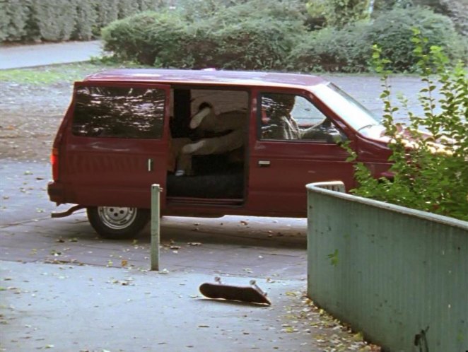 1988 Chrysler Voyager [S]