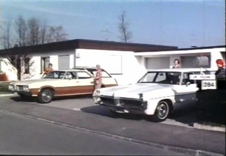 1970 Oldsmobile Vista Cruiser