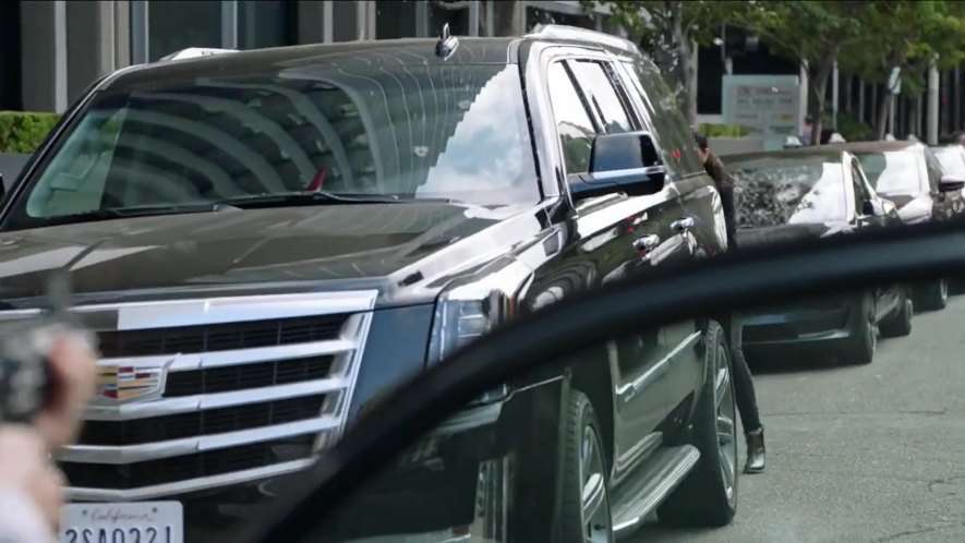 2015 Cadillac Escalade ESV [GMT2KYL]