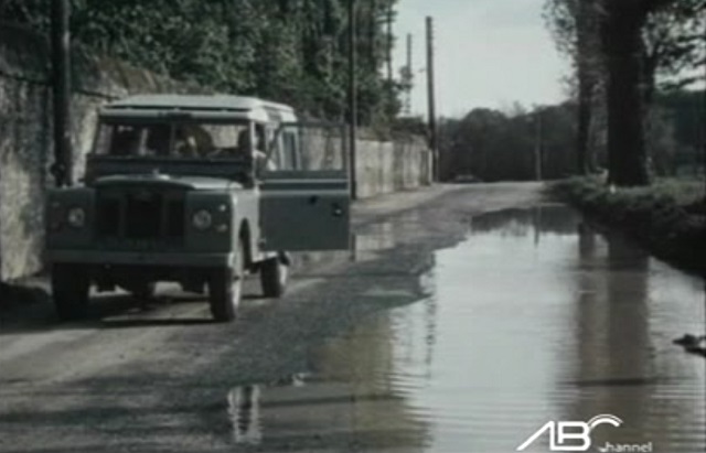 Land-Rover 109'' Series IIa Station Wagon