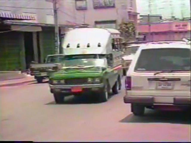 Mazda B-2500 Thunder Di Station Wagon