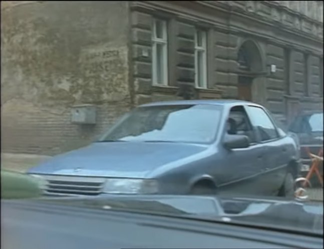 1989 Opel Vectra [A]