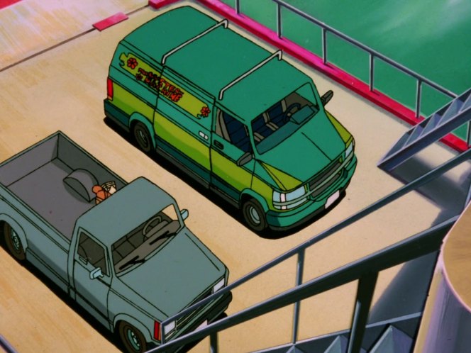 IMCDb.org: 1995 Chevrolet Astro Mystery Machine 'News Van' in "Scooby