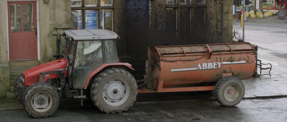 1997 Massey Ferguson 4225