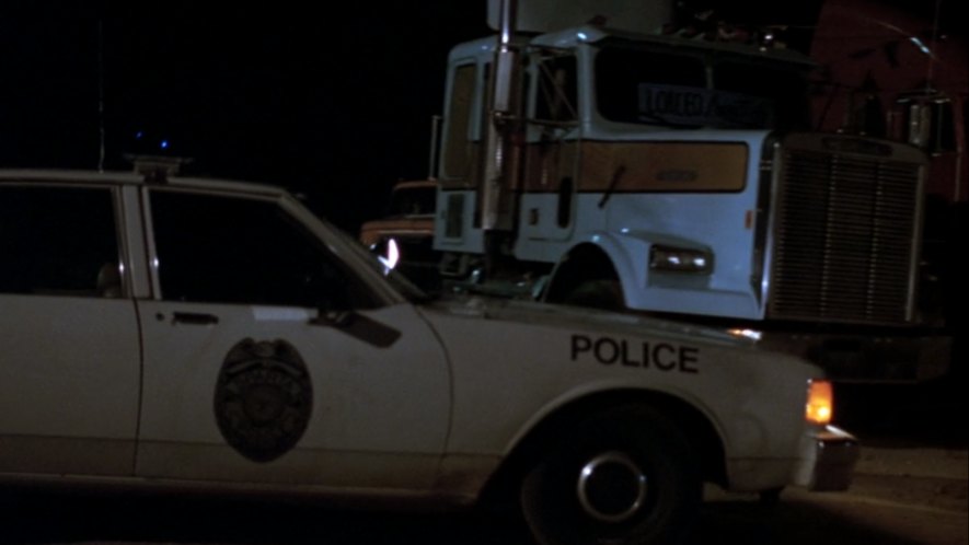 1984 Freightliner FLC 120