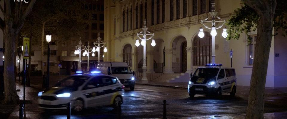 2013 Ford Transit Custom S Kombi Low Roof MkI [V362]