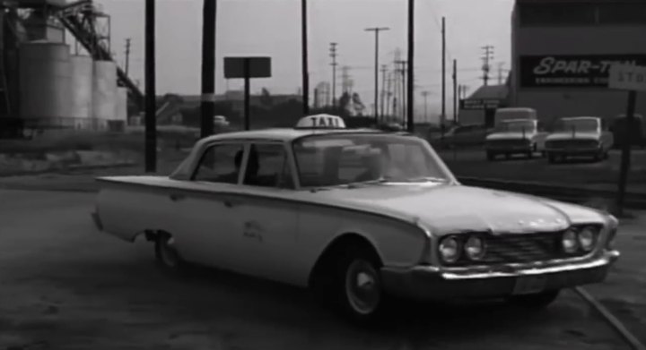 1960 Ford Fairlane Town Sedan [58E]