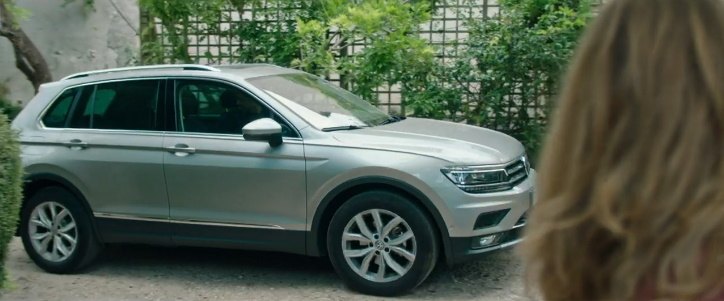 IMCDb Org 2020 Volkswagen Tiguan 2 0 TDI II Typ AD1 In Il Est Elle