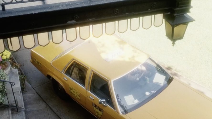 1990 Ford LTD Crown Victoria