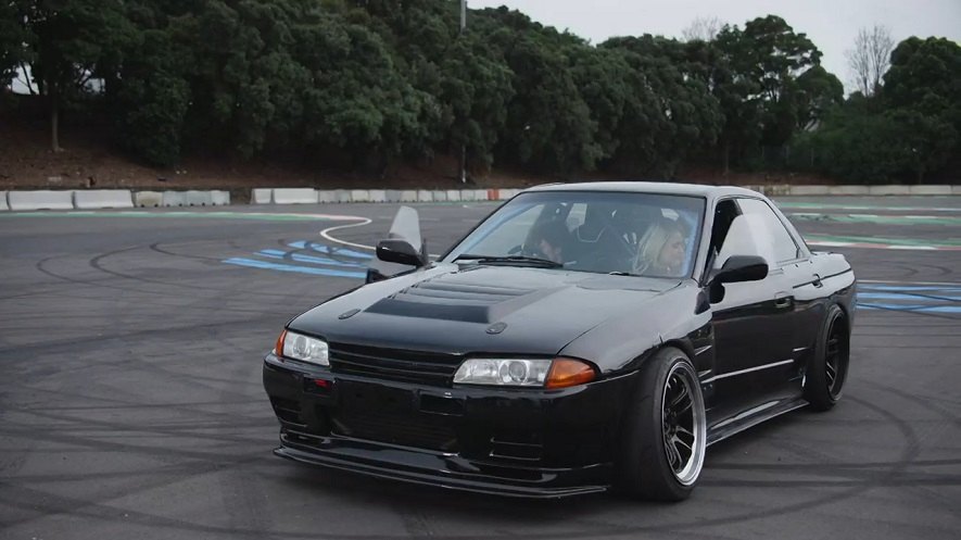 Nissan Skyline [R32]