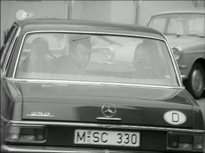 1968 Mercedes-Benz 250 [W114]