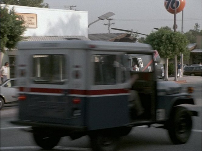 1971 Jeep DJ-5 Dispatcher