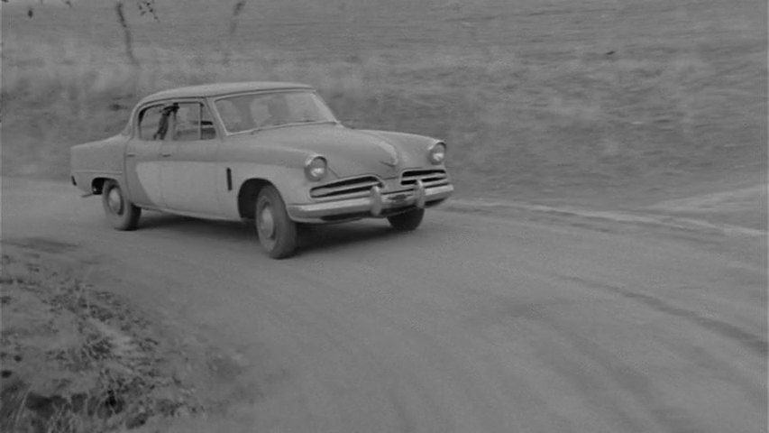 1953 Studebaker Champion Deluxe 4-door Sedan [14G-W3]