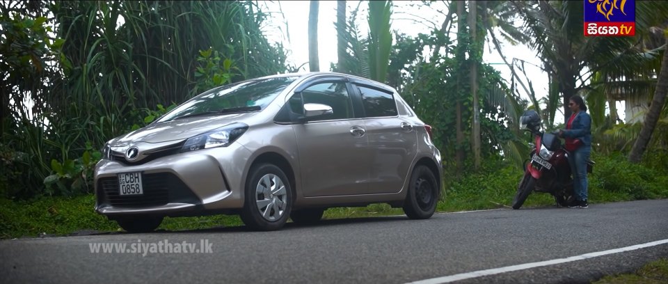 2016 Toyota Vitz 1.0 F [KSP130]