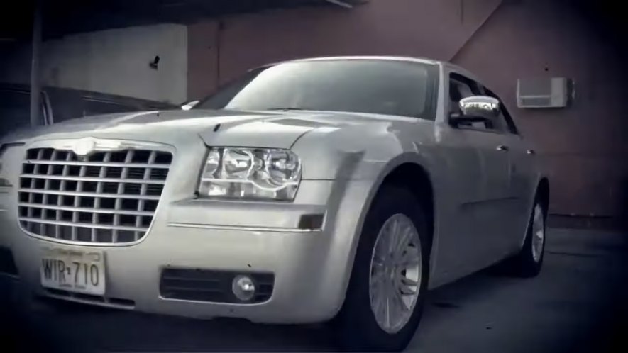 2005 Chrysler 300 Touring [LX]