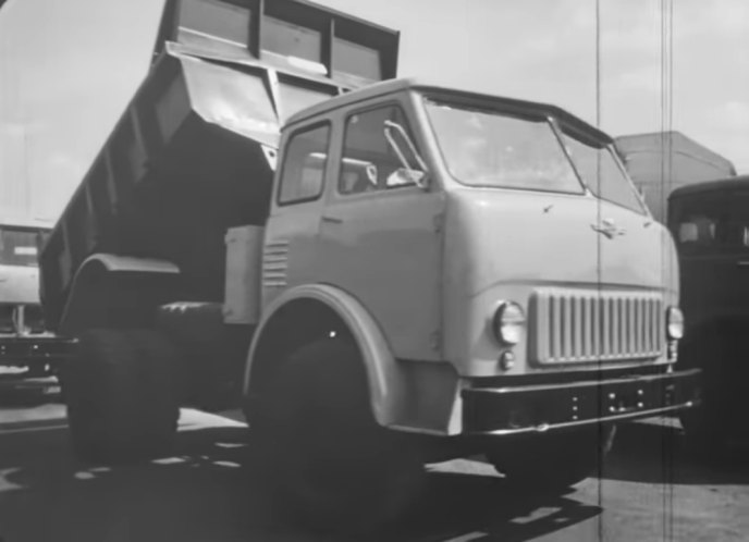 1966 MAZ 503 B