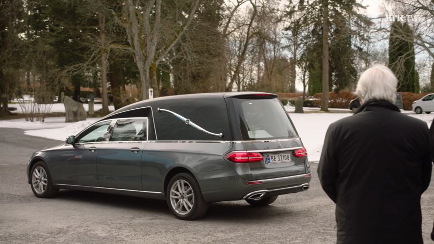 2023 Mercedes-Benz E 200 4MATIC Hybrid Huiskamp [VF213]