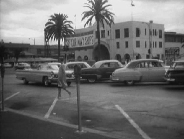 1950 Pontiac Chieftain De Luxe Four-Door Sedan [2569D]