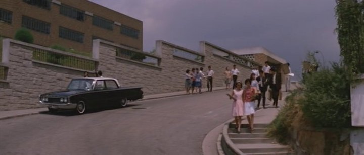 1960 Ford Fairlane Town Sedan [58E]