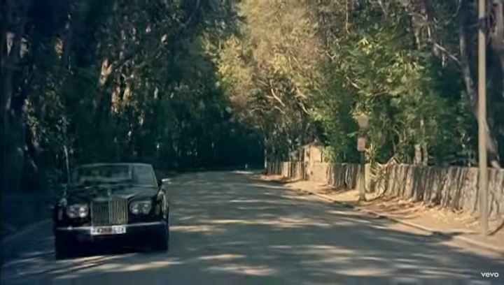 1977 Rolls-Royce Corniche Drop Head Coupé HJ Mulliner Park Ward Series II