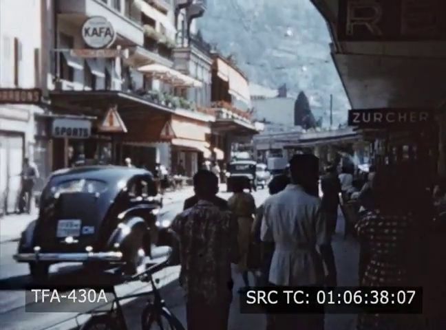 1938 Ford V8 De Luxe Fordor Sedan [81A]