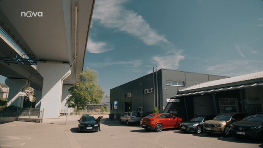 Land-Rover Discovery Series IV [L319]