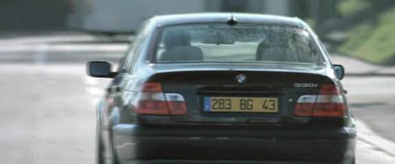 2002 BMW 330i [E46]