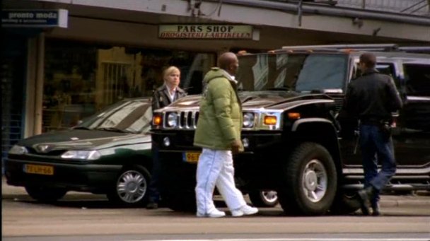 2003 Hummer H2 [GMT820]