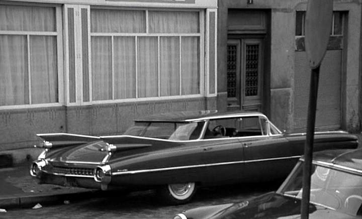 IMCDb.org: 1959 Cadillac Sedan DeVille Four Window [6339B] in "Le  majordome, 1965"