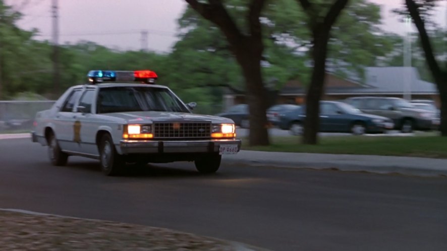 IMCDb Org 1983 Ford LTD Crown Victoria In The Faculty 1998