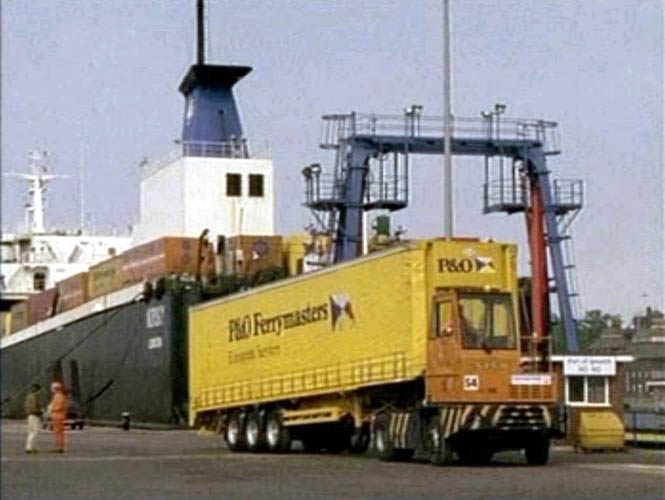 SISU Magnum Yard Spotter