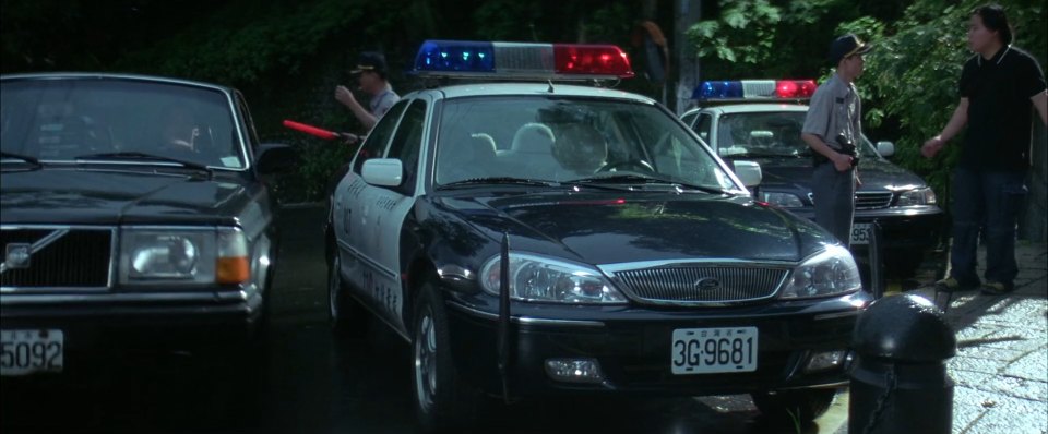 2000 Ford Mondeo M2000 2.0 Ghia MkII [CDW162]