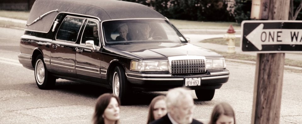 1993 Lincoln Town Car Funeral Coach Krystal Koach