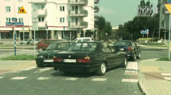 1987 BMW 730i Shadow Line [E32]