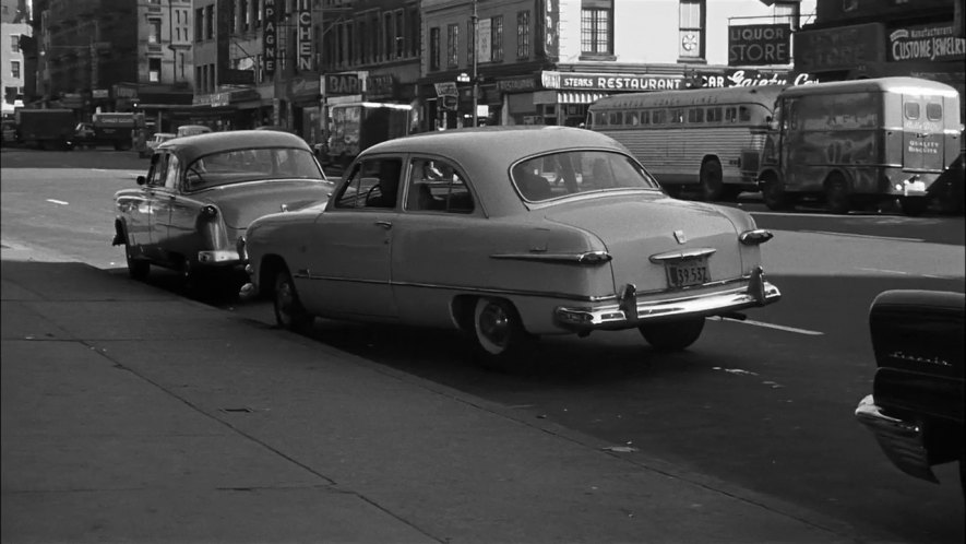 1951 Ford Custom Tudor Sedan [70B]