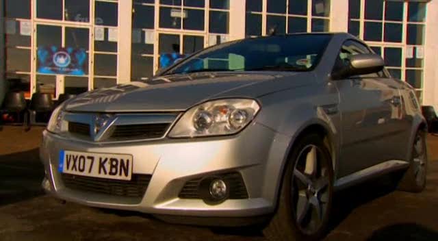 2007 Vauxhall Tigra Twin Top Exclusiv Red