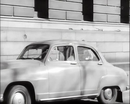 IMCDb org 1955 Simca Aronde in Pekka ja Pätkä miljonääreinä 1958