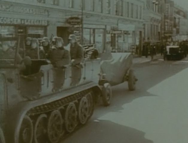 1939 Daimler-Benz DB 10 Sd.Kfz.7 s. Zgkw. 12t