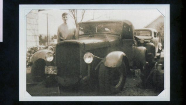 1928 Ford Model A Roadster