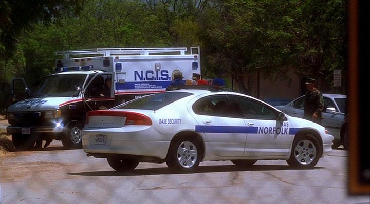 IMCDb.org: 2002 Dodge Intrepid SE [LH] in "NCIS, 2003-2023"