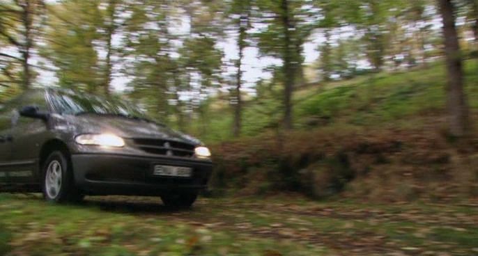 1996 Chrysler Voyager SE [GS]