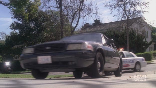 2000 Ford Crown Victoria